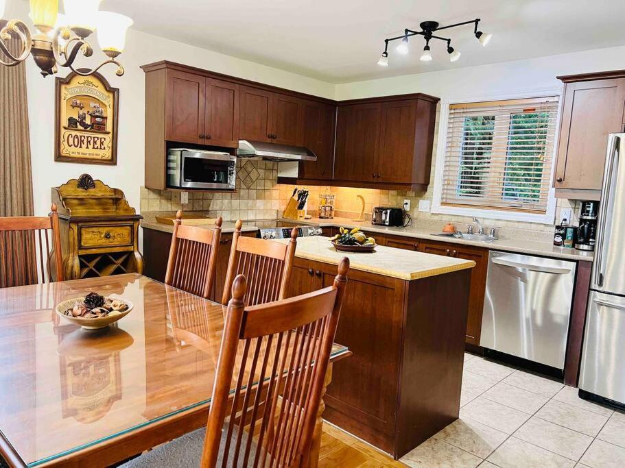 P Tit Boreal- 2 Minutes De La Plage Memphremagog Apartment Exterior photo