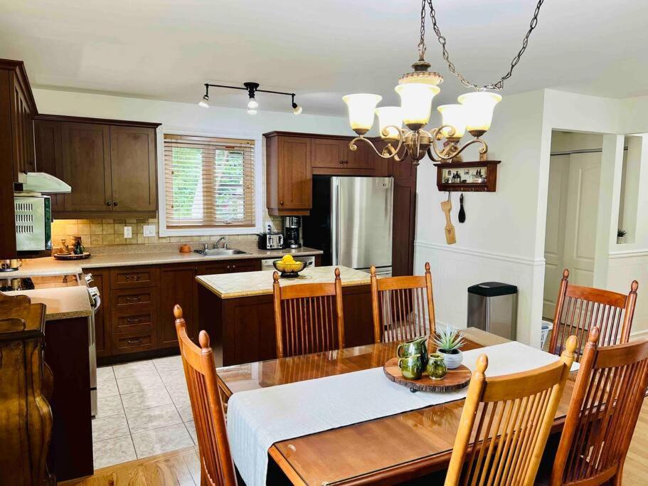 P Tit Boreal- 2 Minutes De La Plage Memphremagog Apartment Exterior photo